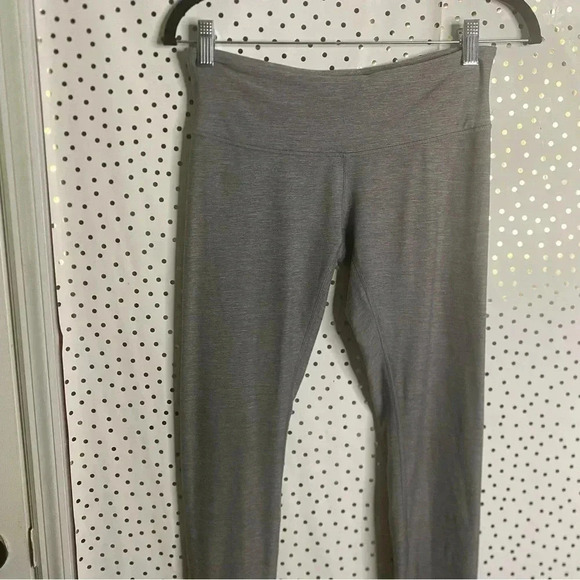 Lululemon wunder Unders - Picture 2 of 9